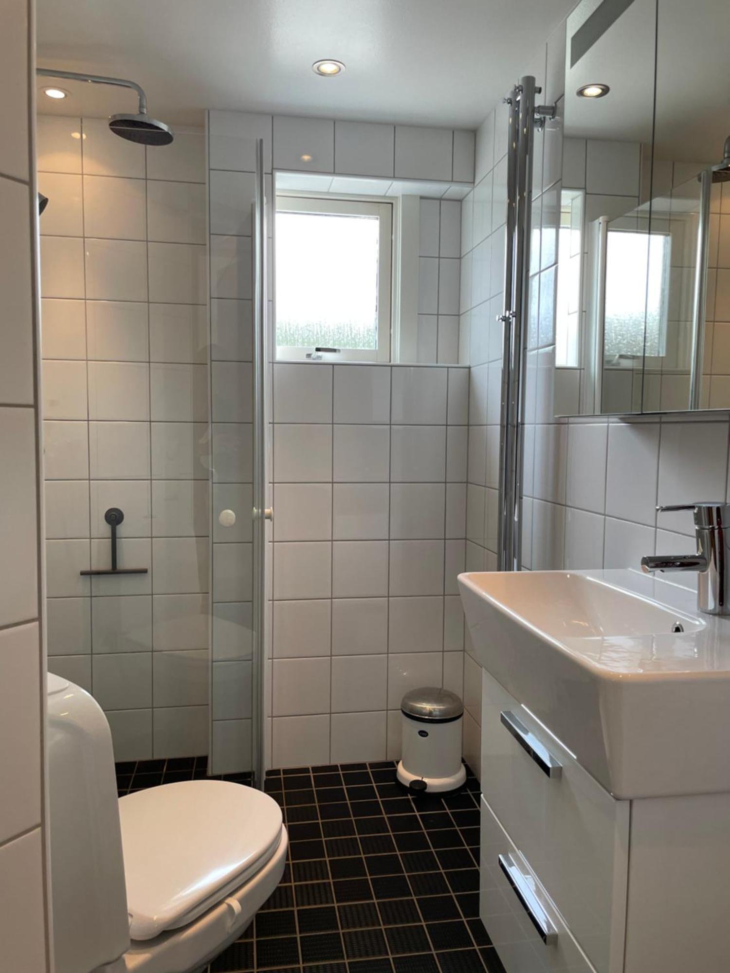 Annies Hus - Very Nice 2 Bedroom Apt Top Floor Strömstad Zewnętrze zdjęcie
